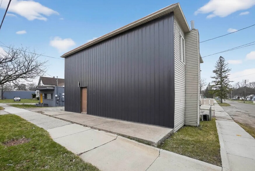 4400 S Martin Luther King Jr Blvd, Lansing, MI à vendre - Photo de l’immeuble – Image 2 sur 29