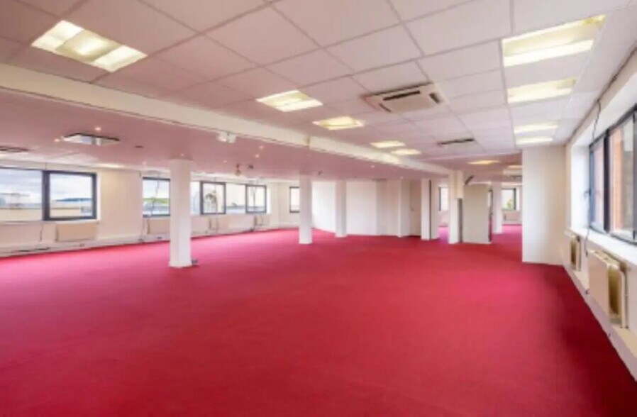 16 Rue Traversière, Cergy à louer - Photo de l’immeuble – Image 3 sur 6