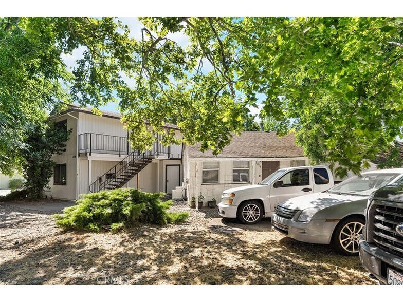 1204 W 5th St, Chico, CA à vendre - Photo de l’immeuble – Image 3 sur 20