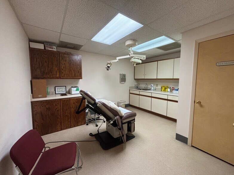 112 Surgical Blvd, Seneca, SC à vendre - Photo de l’immeuble – Image 2 sur 5