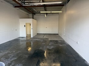 12676 Pierce St, Pacoima, CA à louer Photo intérieure– Image 2 sur 3