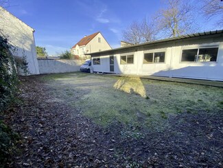 Plus de détails pour 12 Rue Jouet, Maisons-Alfort - Local d'activités à louer