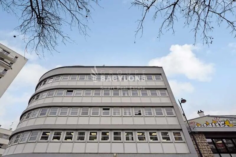 Local commercial dans Paris à louer - Photo de l’immeuble – Image 2 sur 10