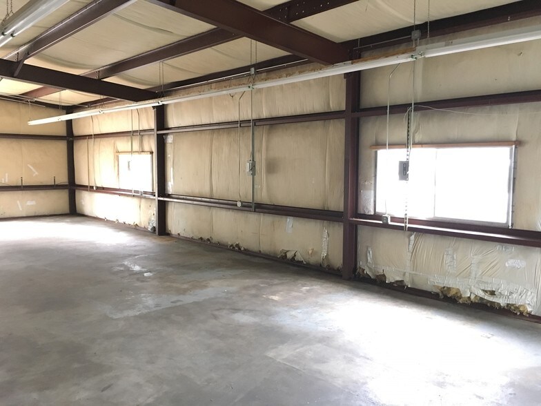 22552 Cuttler Rd, New Caney, TX à louer - Photo intérieure – Image 2 sur 6