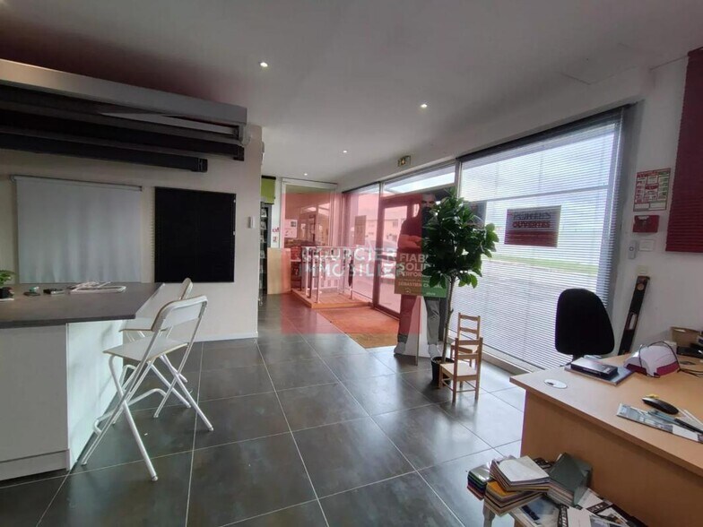 46 Rue Des Broderies, Coignières à louer - Photo intérieure – Image 3 sur 10