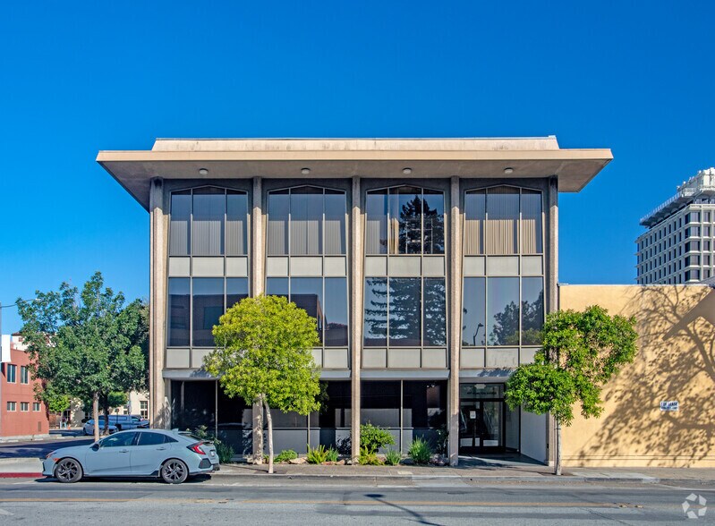 459 Hamilton Ave, Palo Alto, CA à louer - Photo de l’immeuble – Image 3 sur 9
