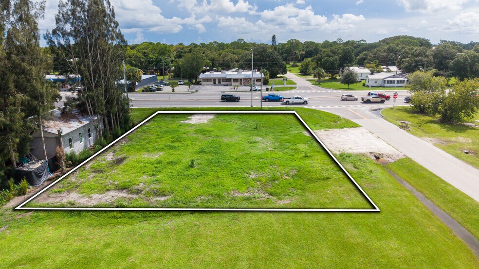 100 NW 10th Street, Okeechobee, FL à vendre - Photo de l’immeuble – Image 3 sur 6
