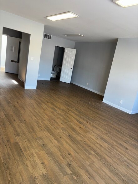 10035 W Grand Ave, Franklin Park, IL à louer - Photo de l’immeuble – Image 3 sur 12