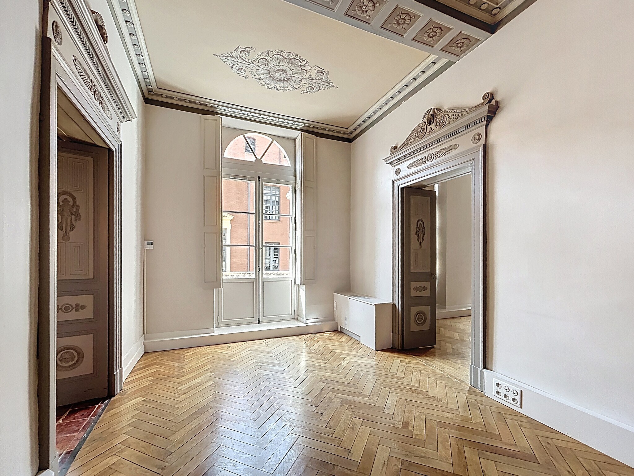 16 Rue Saint Antoine Du T, Toulouse à louer Photo intérieure– Image 1 sur 6