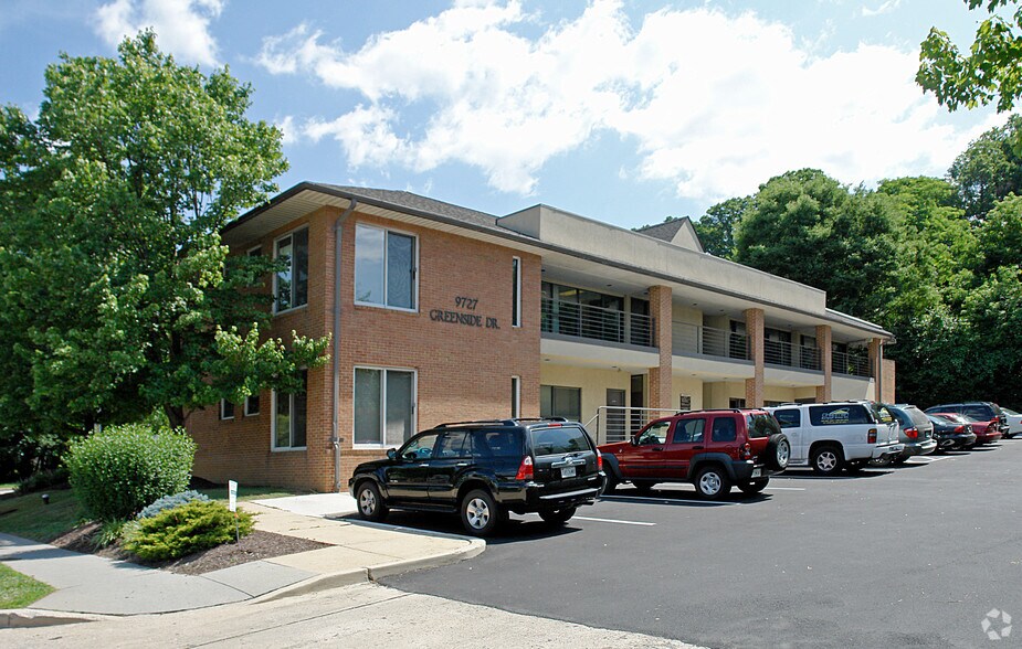 9727 Greenside Dr, Cockeysville, MD à louer - Photo principale – Image 1 sur 5