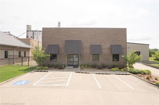 Plus de détails pour 108 N 30th St, Van Buren, AR - Industriel/Logistique à vendre