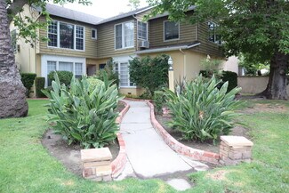 Plus de détails pour 11755 Moorpark St, Studio City, CA - Logement à vendre