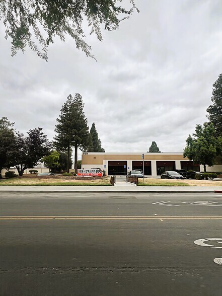 175 Lewis Rd, San Jose, CA à vendre - Photo de l’immeuble – Image 2 sur 11