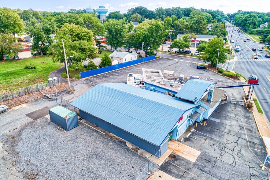 1300 Forest Dr, Annapolis, MD à vendre - Photo de l’immeuble – Image 2 sur 6