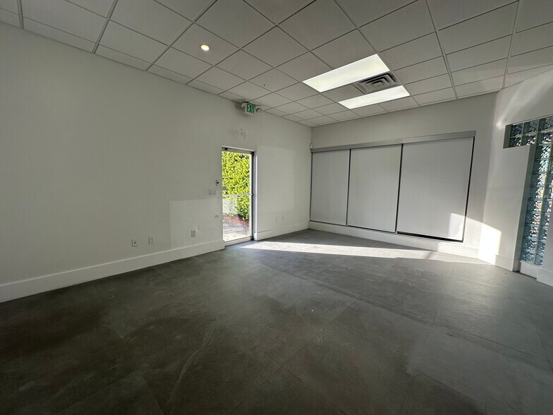 2040 Washington St, Hollywood, FL à louer - Photo de l’immeuble – Image 2 sur 15