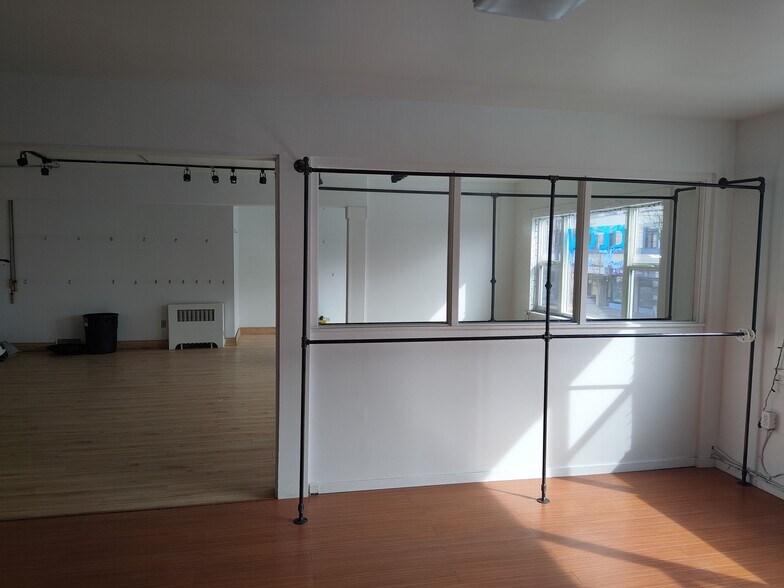 2511 E Hastings St, Vancouver, BC à louer - Photo intérieure – Image 3 sur 6