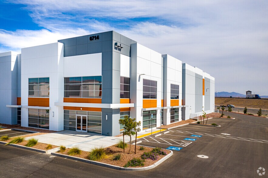 6714 E North Belt Rd, Las Vegas, NV à louer - Photo de l’immeuble – Image 2 sur 6