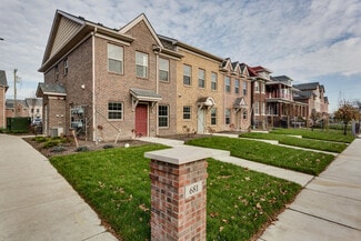 Plus de détails pour 710 E Ferry St, Detroit, MI - Logement à vendre