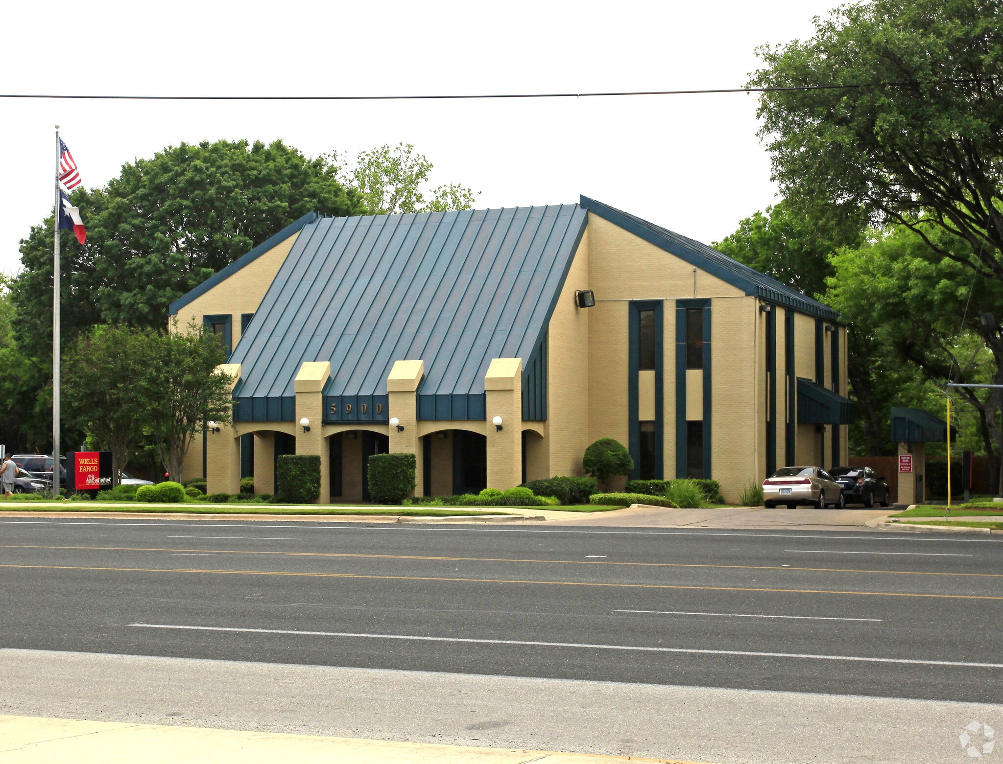 5900 Airport Blvd, Austin, TX à vendre Photo principale– Image 1 sur 4