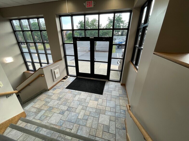 5920 Hamilton Blvd, Allentown, PA à louer - Photo de l’immeuble – Image 3 sur 24