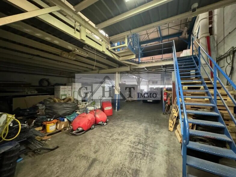 Industriel/Logistique dans Chennevières-sur-Marne à louer - Photo intérieure – Image 1 sur 3