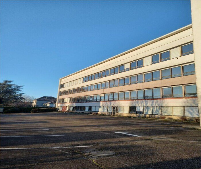 Bureau dans Besançon à vendre - Photo de l’immeuble – Image 2 sur 2