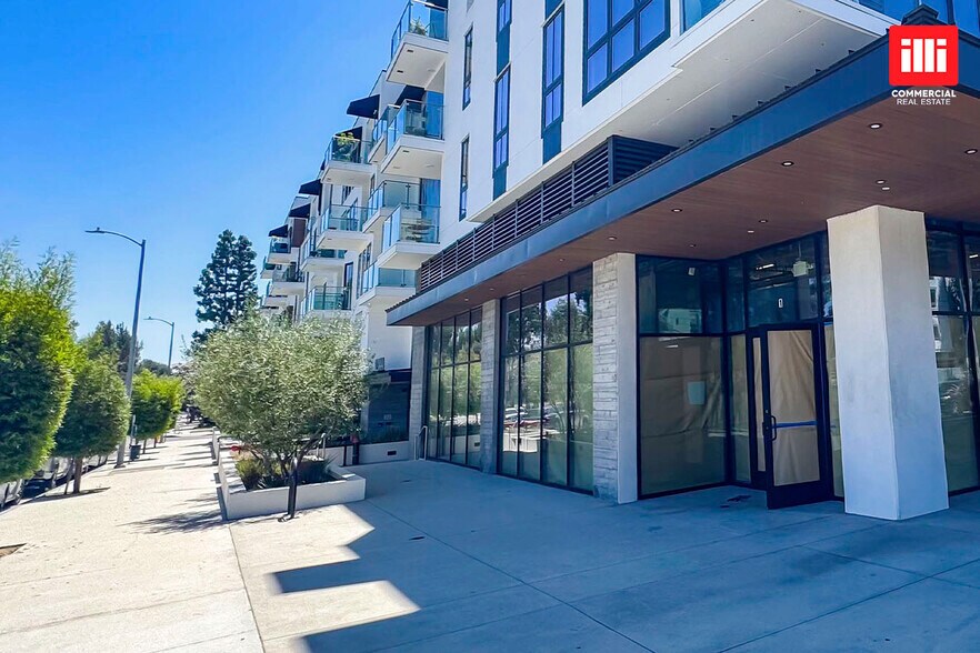 12444 Chandler Blvd, North Hollywood, CA à louer - Photo de l’immeuble – Image 2 sur 10