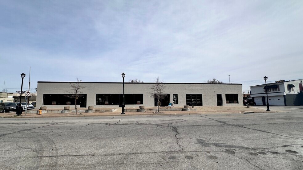 5805-5809 Merriam Dr, Merriam, KS à louer - Photo de l’immeuble – Image 1 sur 8