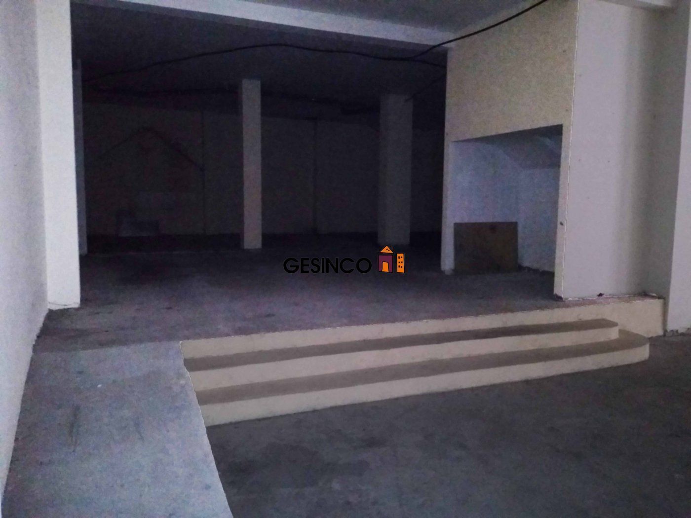 Local commercial dans Ontinyent, Valencia à louer Photo principale– Image 1 sur 8