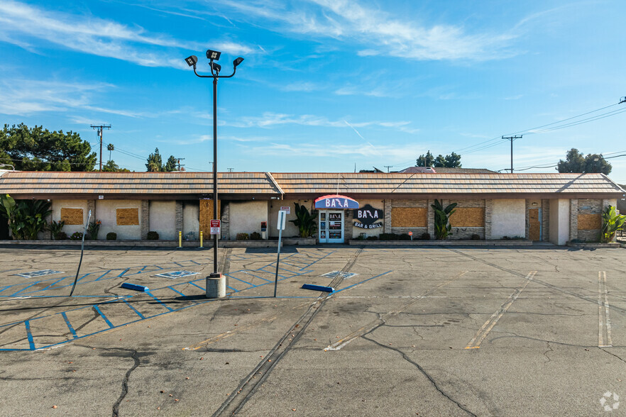 1542 W Holt Blvd, Ontario, CA à vendre - Photo de l’immeuble – Image 3 sur 18