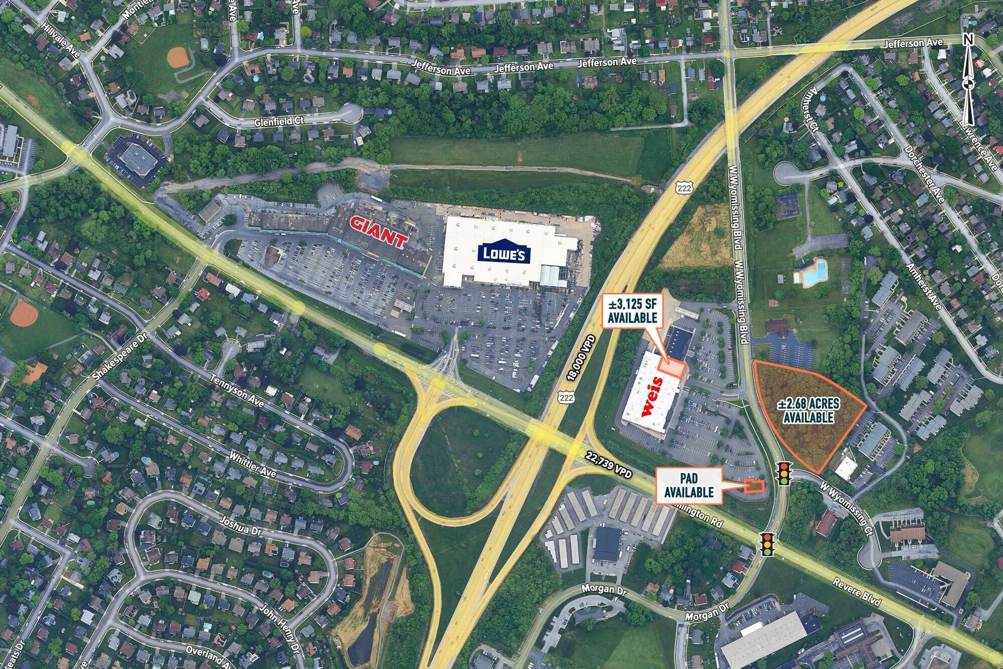 1112 W Wyomissing Blvd, West Lawn, PA à louer Photo de l’immeuble– Image 1 sur 3