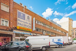Plus de détails pour Calle de Valderribas, 30, Madrid - Bureau/Local commercial, Local commercial à louer