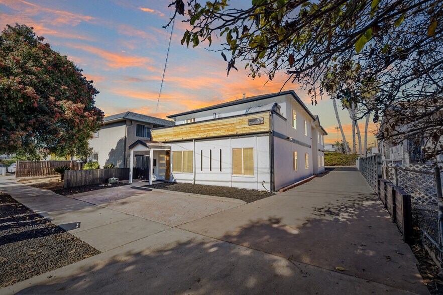 579 Casselman St, Chula Vista, CA à vendre - Photo de l’immeuble – Image 2 sur 15