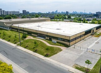 Plus de détails pour 75-77 Tycos Dr, Toronto, ON - Local d’activités à vendre