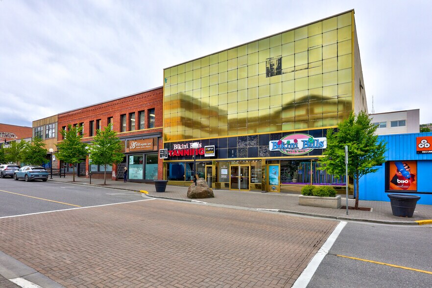 139-141 Victoria St, Kamloops, BC à louer - Photo principale – Image 1 sur 3