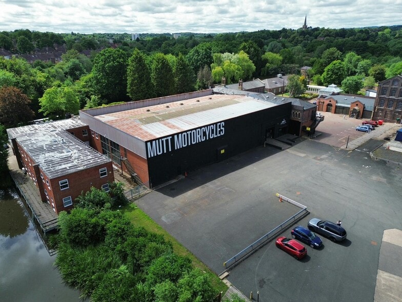 180 Lifford Ln, Birmingham à louer - Photo de l’immeuble – Image 1 sur 14