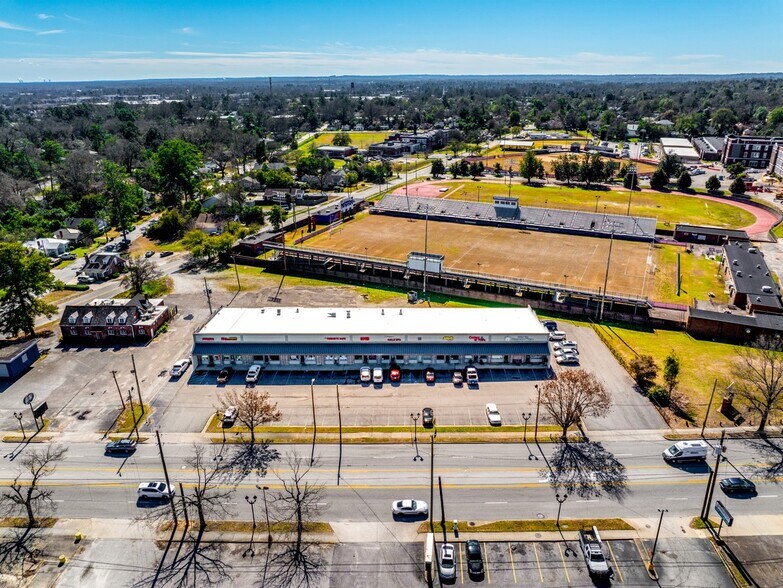 1944 Walton Way, Augusta, GA à vendre - Photo de l’immeuble – Image 2 sur 6