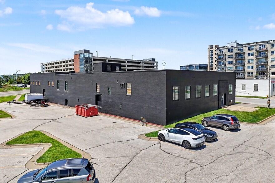1100 Cherry St, Des Moines, IA à vendre - Photo de l’immeuble – Image 2 sur 14