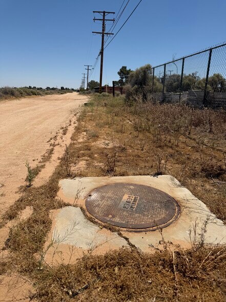 26081 Twenty Mule Team Rd, Boron, CA à vendre - Photo de l’immeuble – Image 3 sur 7