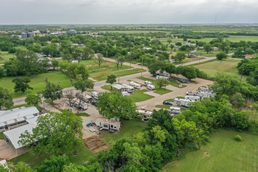 104 E Springcreek Rd, Olney, TX à vendre - Photo de l’immeuble – Image 3 sur 28