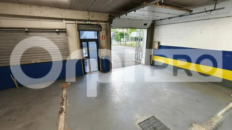 Local d’activités dans Bondoufle à louer - Photo de l’immeuble – Image 3 sur 7
