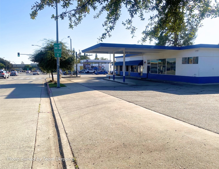 491 N Allen Ave, Pasadena, CA à louer - Photo de l’immeuble – Image 2 sur 4