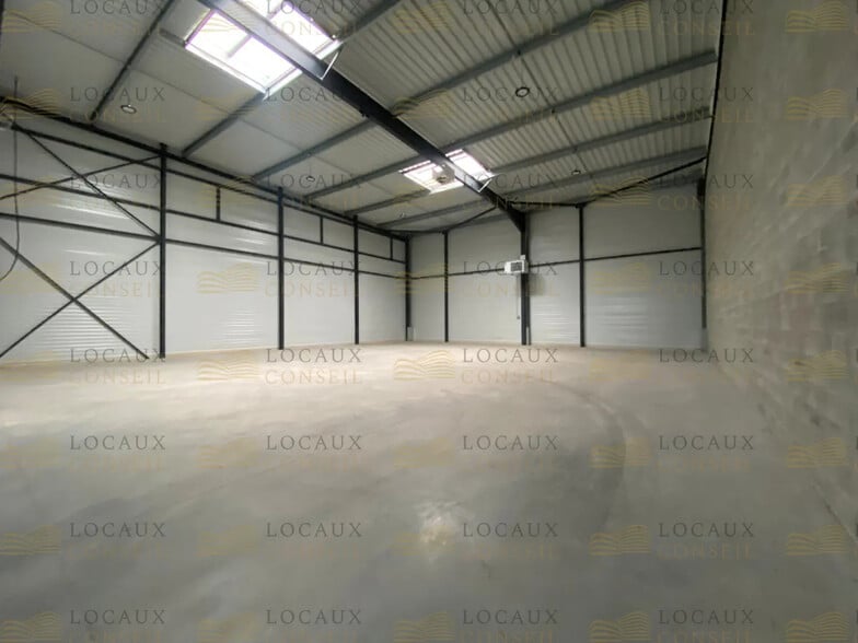 Local d’activités dans Argenteuil à louer - Photo intérieure – Image 2 sur 5