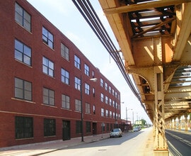 4223 W Lake St, Chicago, IL à louer Photo de l’immeuble– Image 2 sur 2