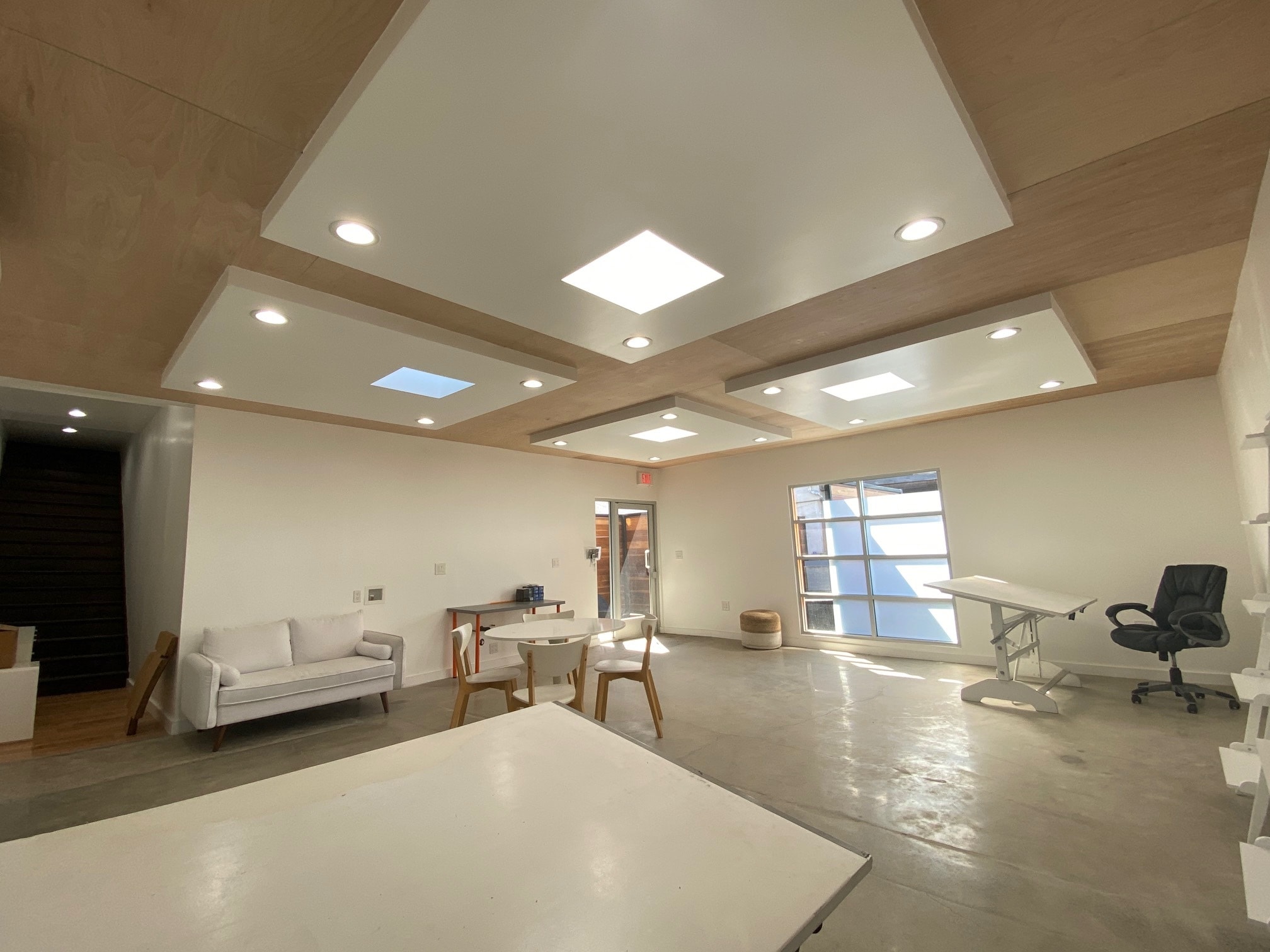 8727 Venice Blvd, Los Angeles, CA à louer Photo intérieure– Image 1 sur 1