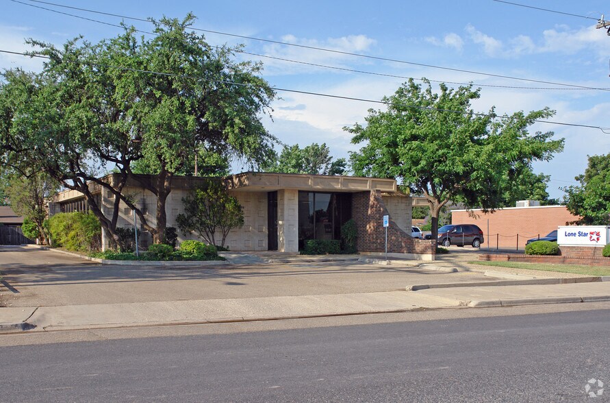 2599 74th St, Lubbock, TX à vendre - Photo principale – Image 1 sur 33