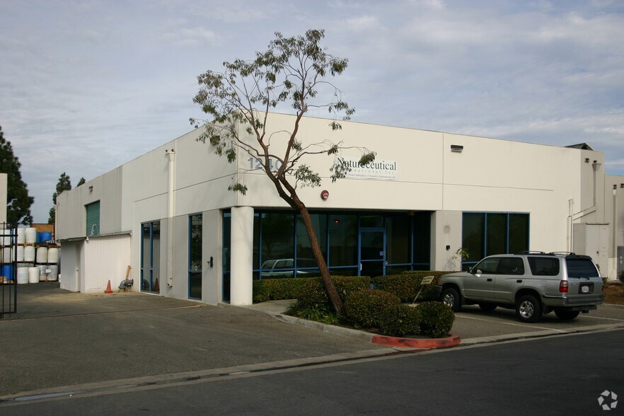 1240 Keystone Way, Vista, CA à louer - Photo de l’immeuble – Image 2 sur 23