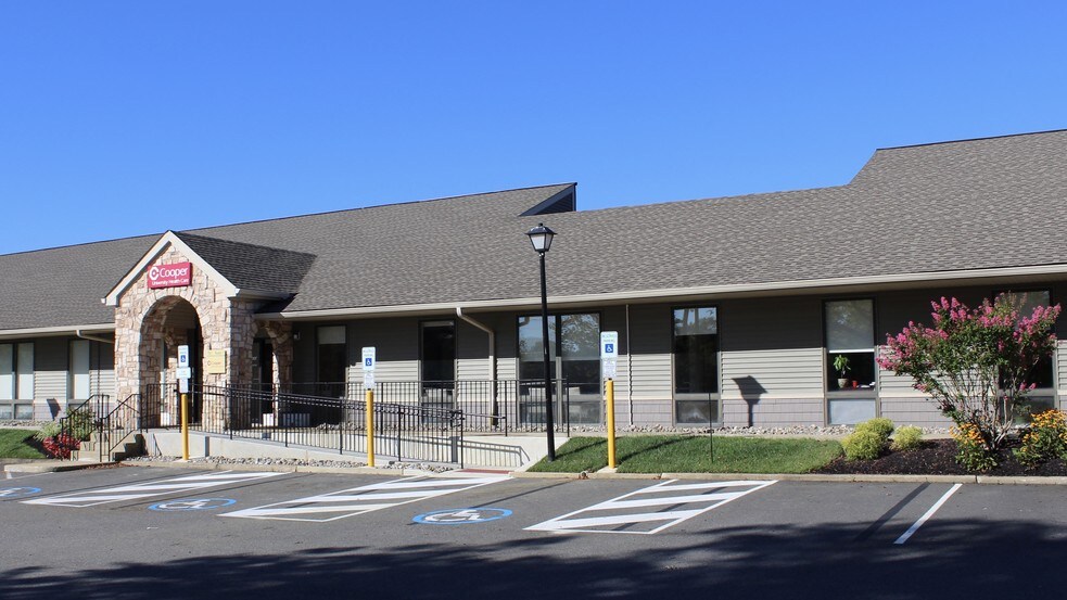 701-751 Route 73 N, Marlton, NJ à louer - Photo de l’immeuble – Image 1 sur 3