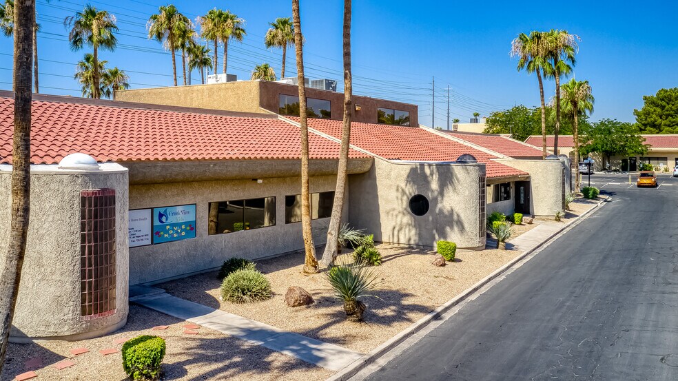 2950 E Flamingo Rd, Las Vegas, NV à vendre - Photo de l’immeuble – Image 3 sur 35
