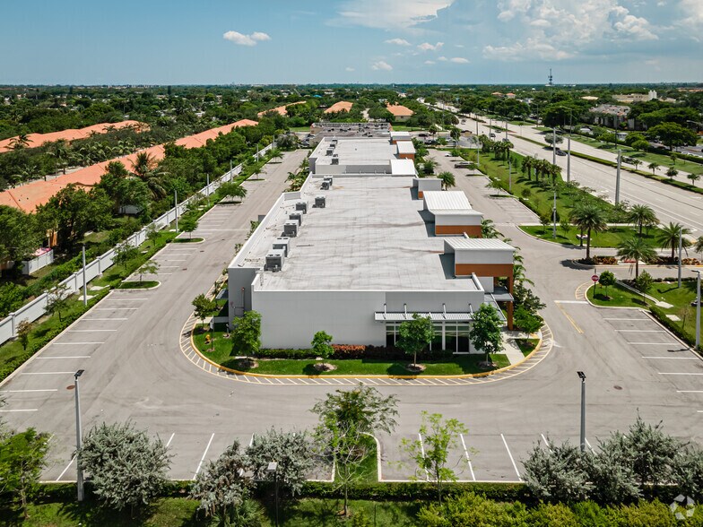 6510-6596 N University Dr, Tamarac, FL à louer - Aérien – Image 2 sur 23